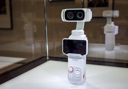 Insta360 Luna Ultra – AI-Powered 8K Gimbal Camera